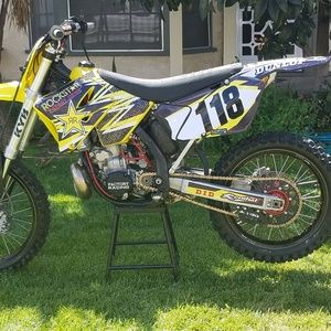 2001 RM 250